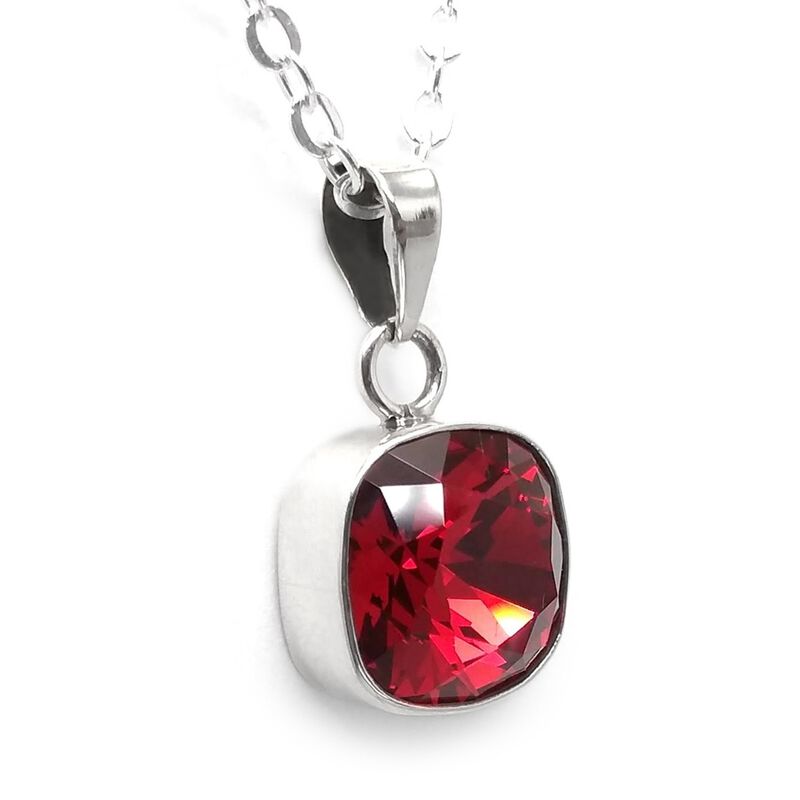 Collar y Aretes Cushion con plata .925 Zvezda image number null