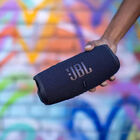 Bocina JBL Charge 5 Portátil Azul con Bluetooth Aprueba de Agua 110V/220V