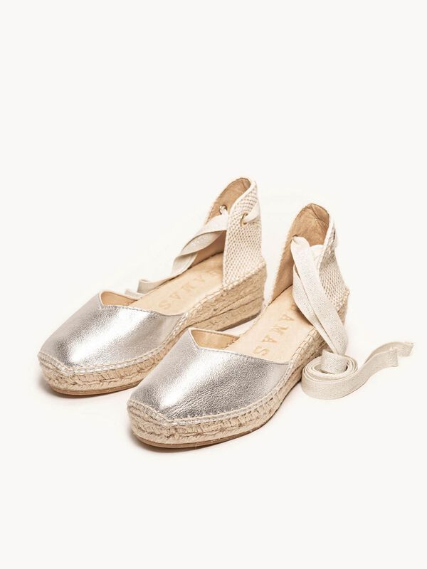 Romero Cu&ntilde;a Baja Ante Metal Plata image number null