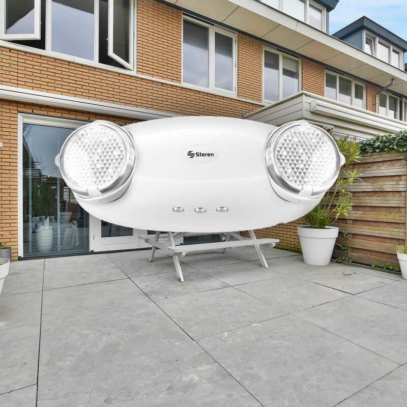 L&aacute;mpara Led de Emergencia con Luces Direccionab... image number null