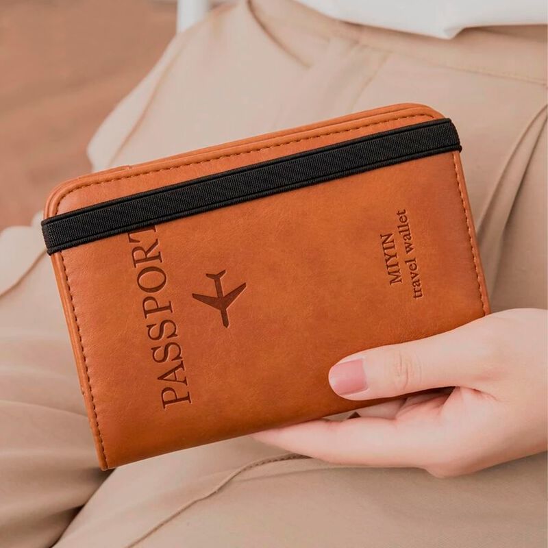 Porta Pasaporte con Protección RFID Café Claro ... image number null