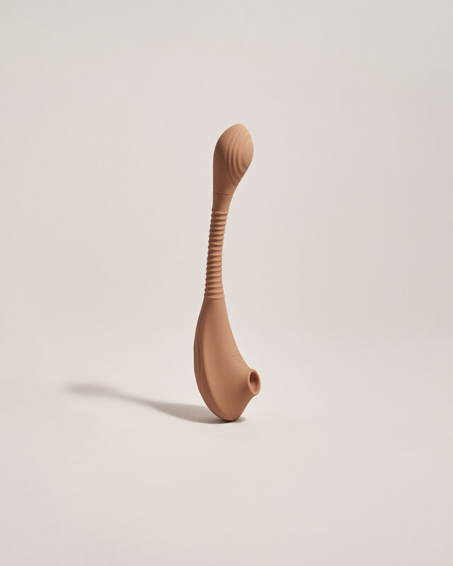 Dildo Vibrador y Succionador de Cl&iacute;toris Ona image number null