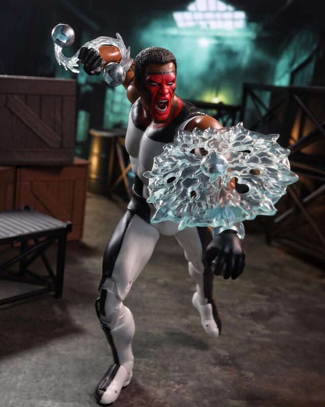 Figura De Acci&oacute;n Mcfarlane Toys Dc Multiverse M... image number null