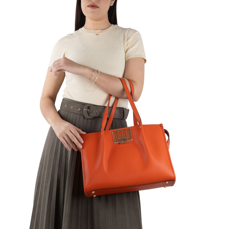 Bolsa Satchel Grande Con Herraje Color Naranja image number null