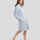 Bata de Borreguillo con Botones Celeste