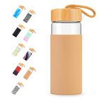 Botella Tronco 600 ml Vidrio Con Tapa De Bamb&uacute; Y Funda De Silicona