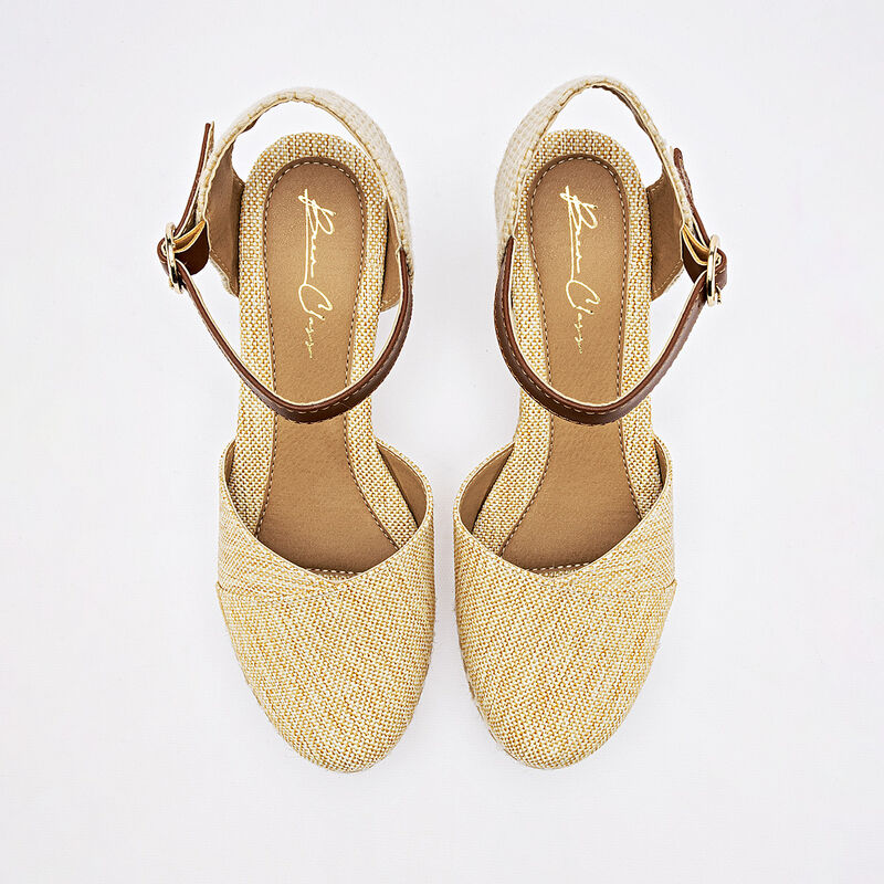 Been Class alpargatas  para mujer beige camel c... image number null
