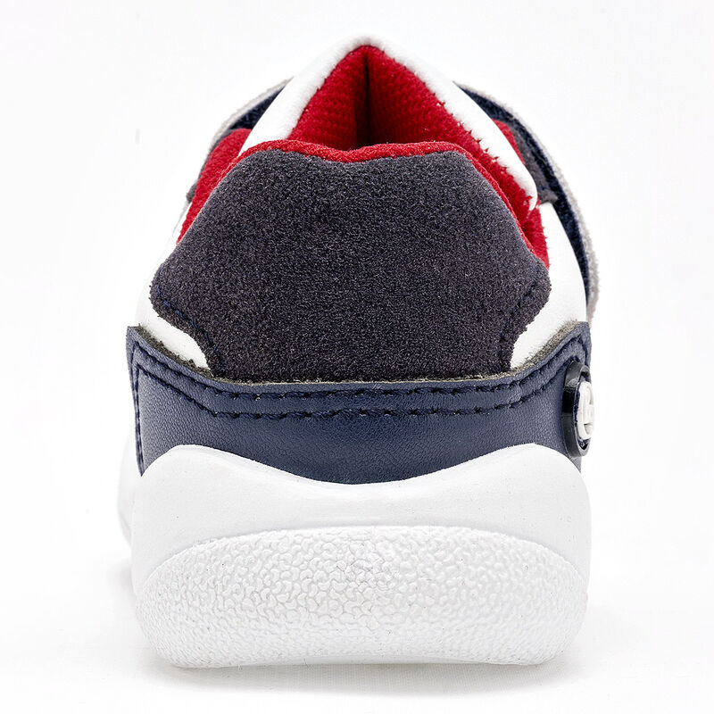 Bubble Gummers Tenis urbano para ni&ntilde;o. Blanco m... image number null