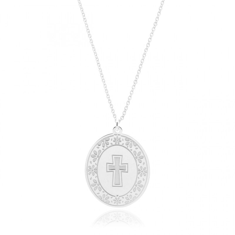 Medalla de Cruz de Plata Chica Con Cadena de Pl... image number null