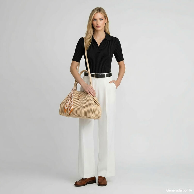 Bolsa Tote Grande Look Blisado Color Beige image number null