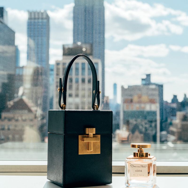 Perfume Oscar De La Renta Alibi Eau De Parfum P... image number null