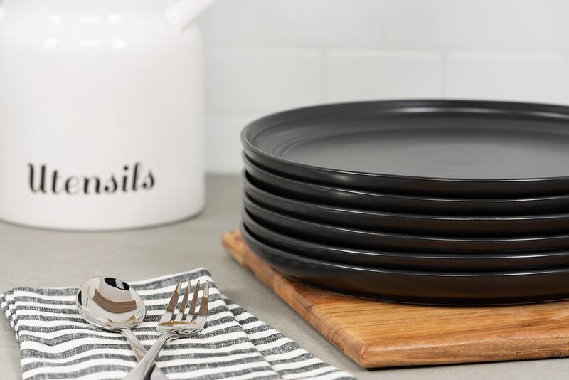 Plato De Cena 10 Strawberry Street 27 cm Negro ... image number null