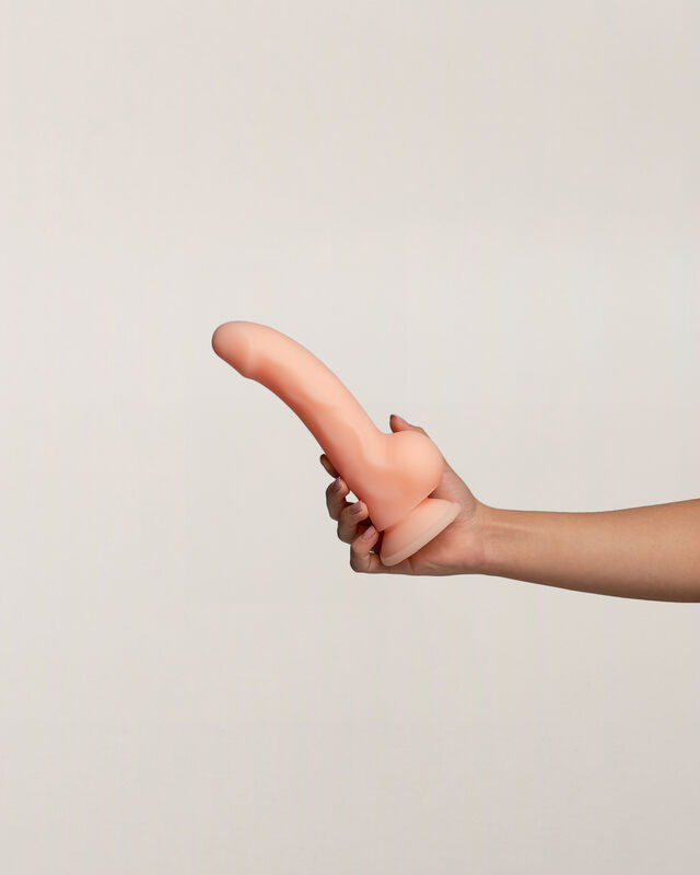 KEN | dildo realista con ventosa image number null