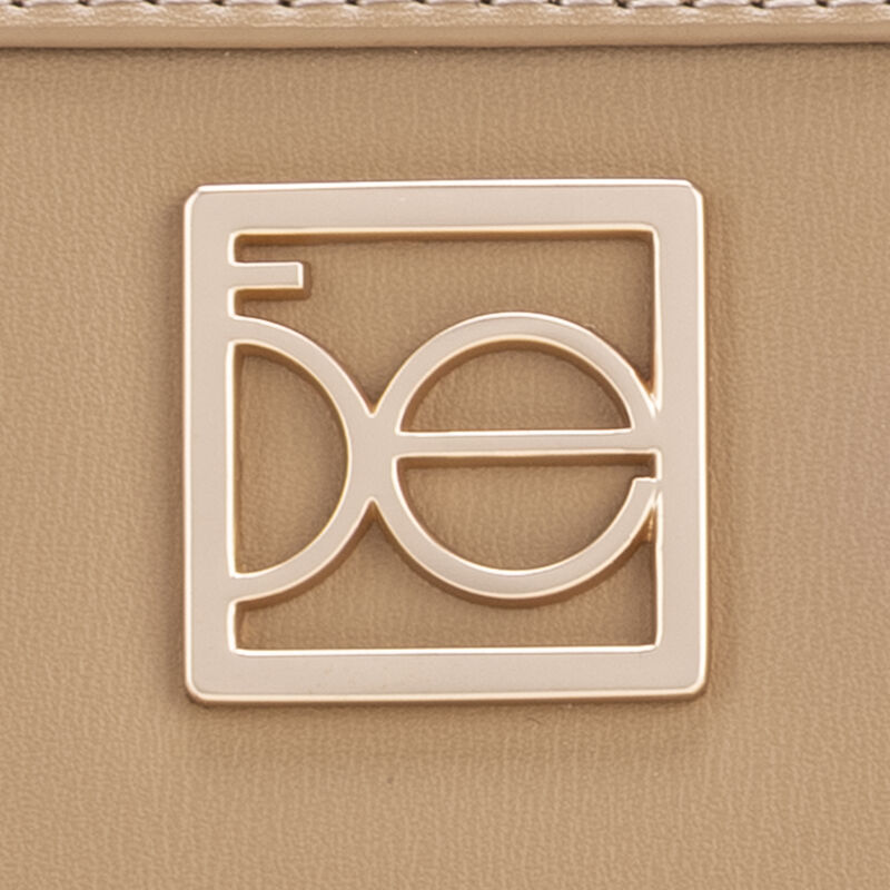 Cartera Grande Doble Funci&oacute;n Color Camel image number null