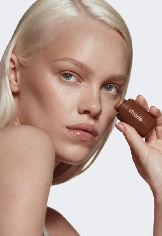 Bronceador Rhode Pebble 5,3 g Crema De Larga Du... image number null
