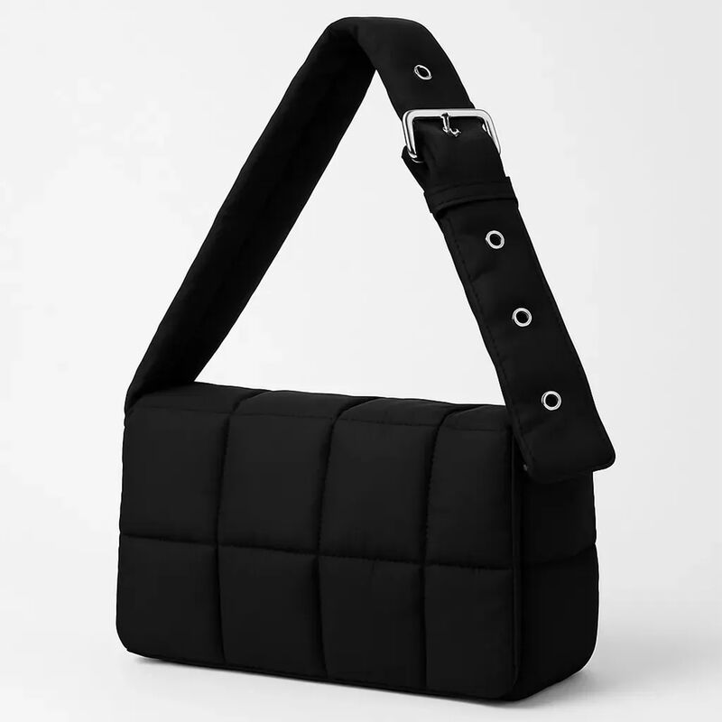 Bolso Urbano Negro Correa Ajustable image number null