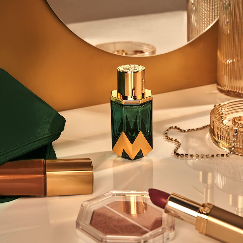 Perfume Royalty De Maluma Jade Eau De Parfum Pa... image number null