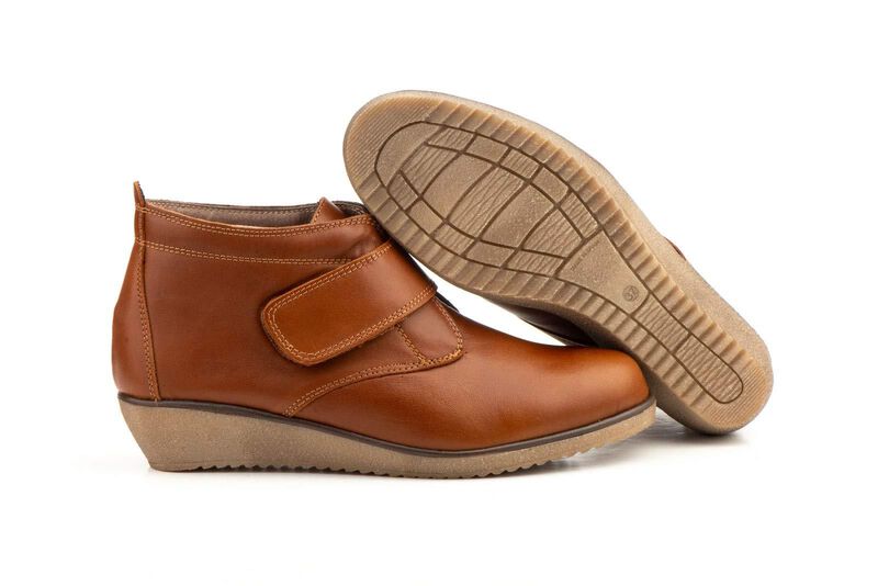 NOESLOMISMO BY DILEMA Botines para Mujer - Bot&iacute;... image number null