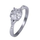 Anillo de Compromiso LuckyLy Maren Acabado brillante de Acero Inoxidable y Zirconia C&uacute;bica Anillo de Promesa para Mujer