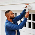 Cámara de Seguridad Ring Floodlight Cam Wired Plus para Exteriores Blanco.