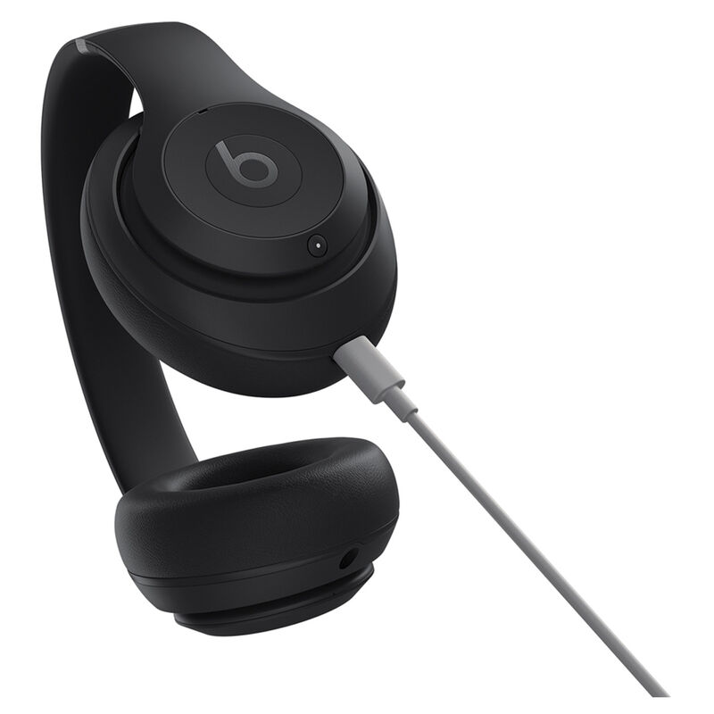 Audifonos Beats Studio Pro Negro MQTP3LL/A image number null