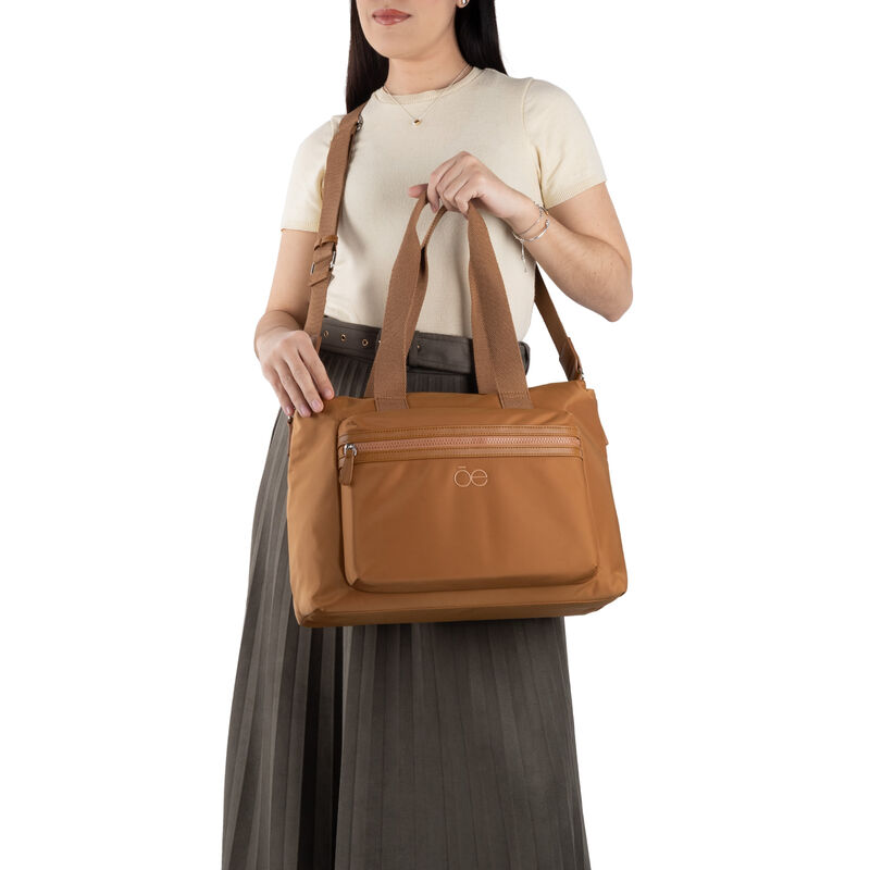 Bolsa Porta Laptop 14 Plg Textil Color Camel image number null