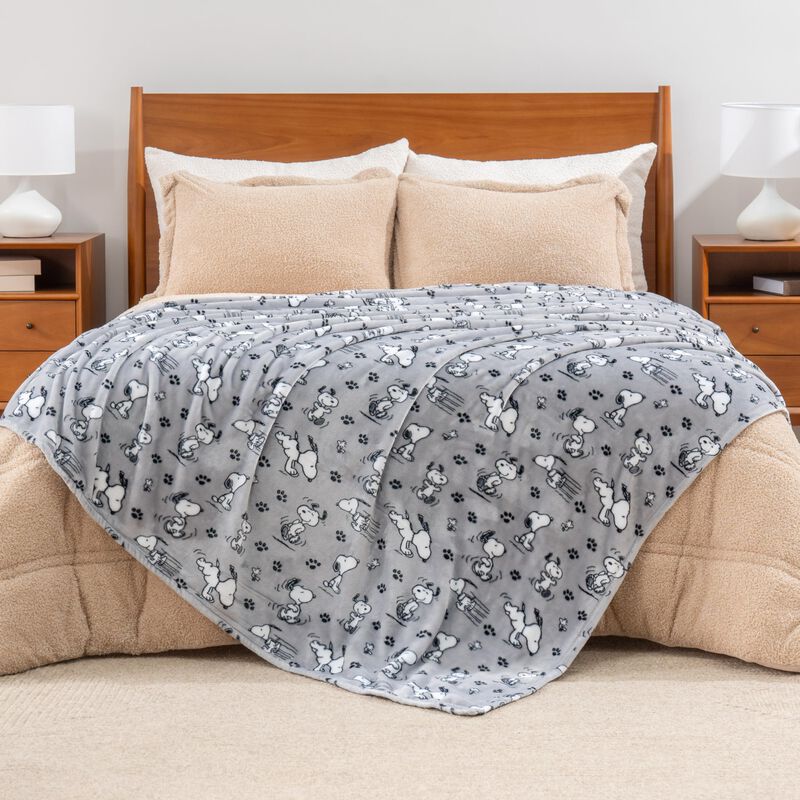 Manta De Felpa Berkshire Blanket Peanuts&reg; Velve... image number null