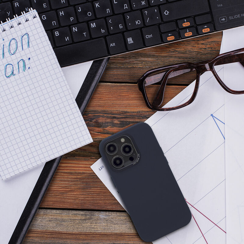 Funda Decoded Back Cover de piel Azul Iphone 14... image number null