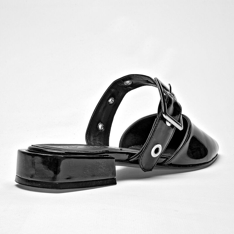Crivelli Zapatos para mujer. Negro charol image number null