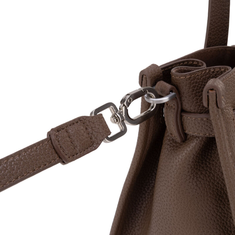 Bolsa Tote Grande Con Hebilla Decorativa Color ... image number null
