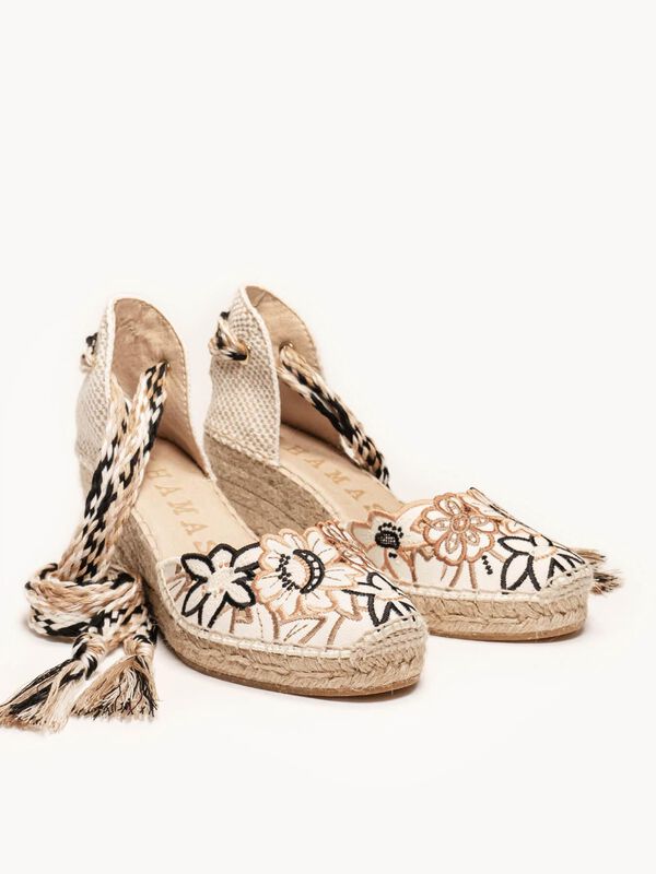 Alpargata de Cu&ntilde;a Media Romero Bordada Arena image number null