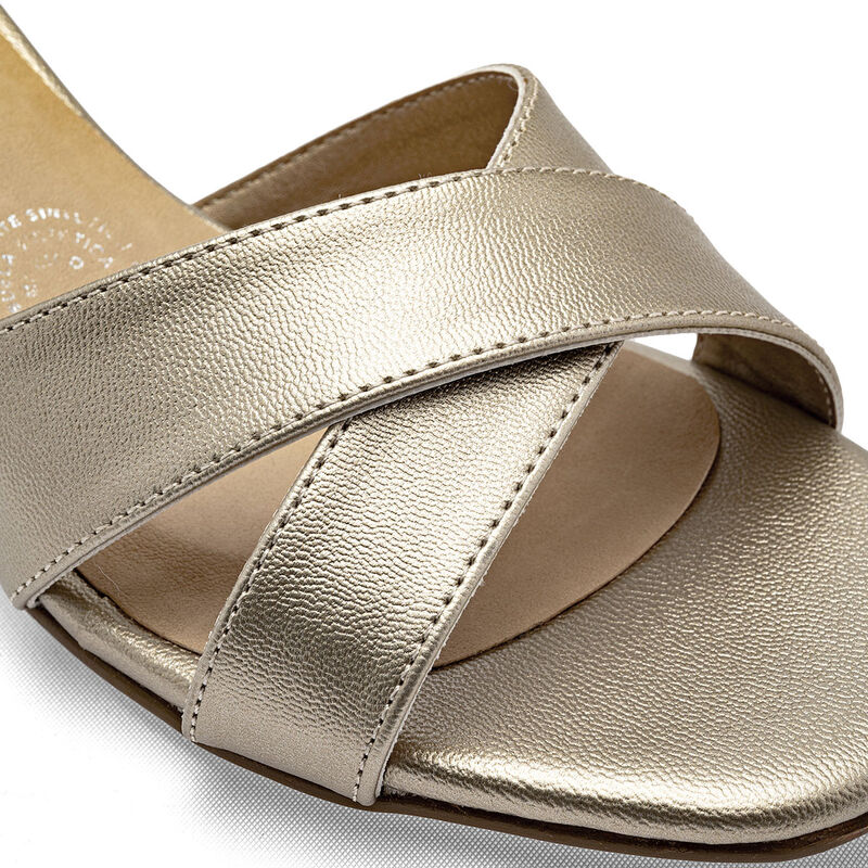 First Avenue Sandalia Dorado Para Mujer 147553c... image number null