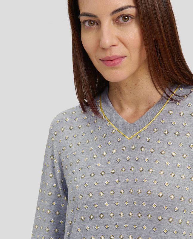 Camis&oacute;n Largo Estampado en Rombo Gris image number null