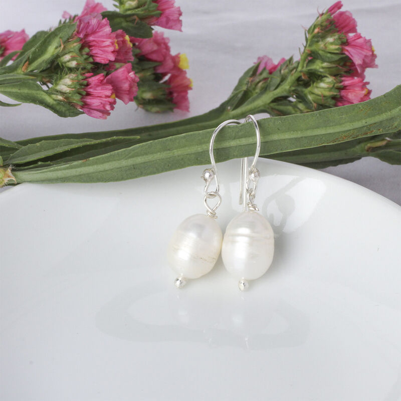 Aretes de Perla con Gancho De Plata image number null