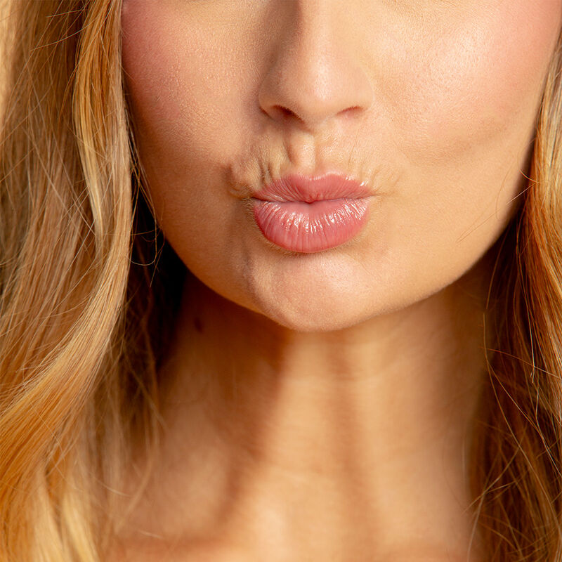 Medio Rostro Con Con Hilo - Fab 4 Lomas image number null