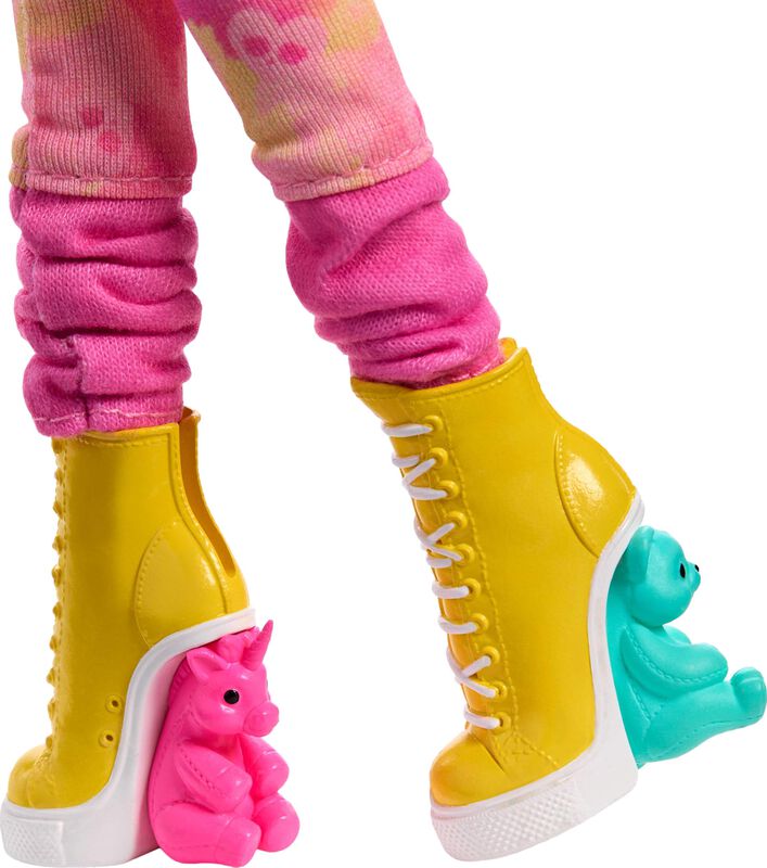 Doll Monster High Wednesday Enid Sinclair Con A... image number null