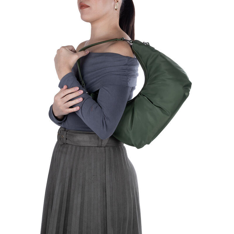 Bolsa Hobo Chica Con Herraje Color Olivo image number null