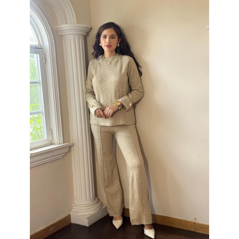 Conjunto tejido cuello redondo image number null