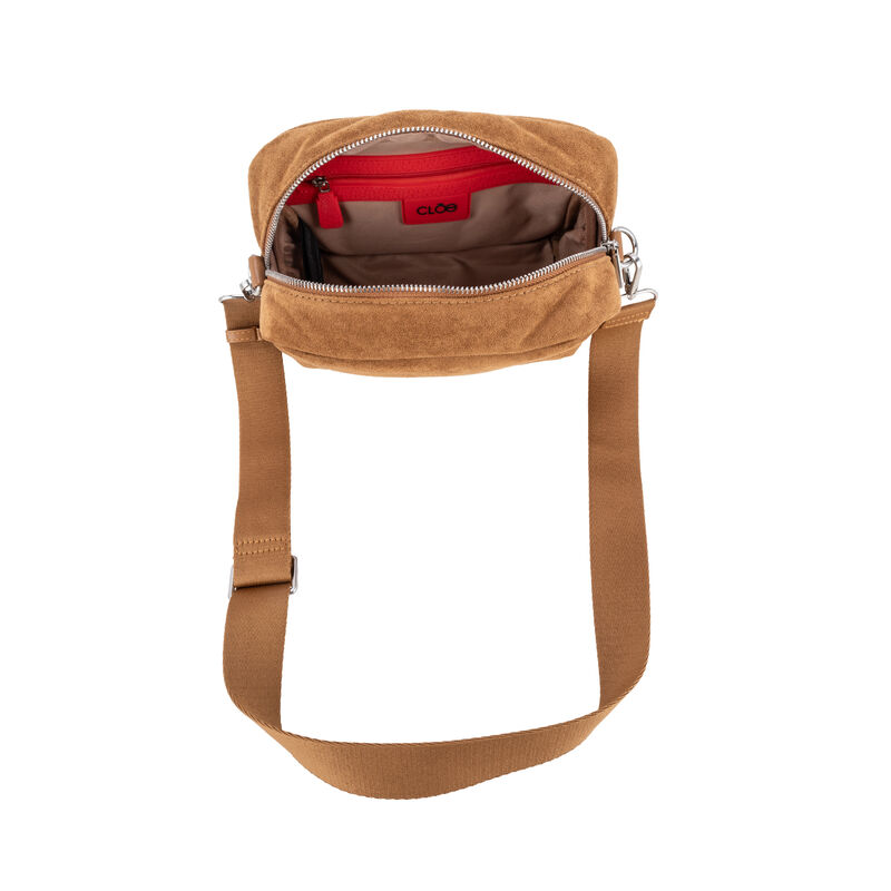 Bolsa Crossbody Cl&aacute;sica En Suede Color Camel image number null