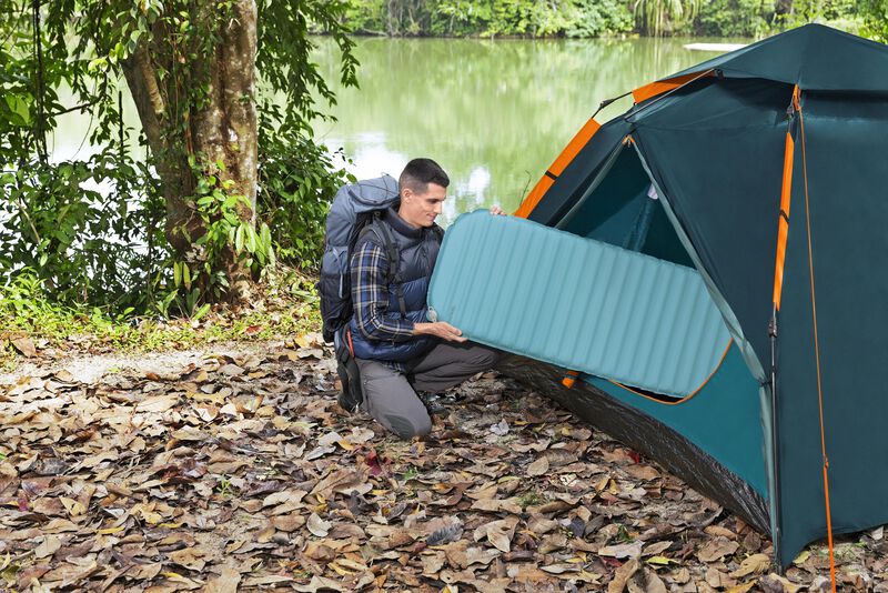 &nbsp;Colchoneta para acampar 1.83mx51cmx5.1cm infla... image number null