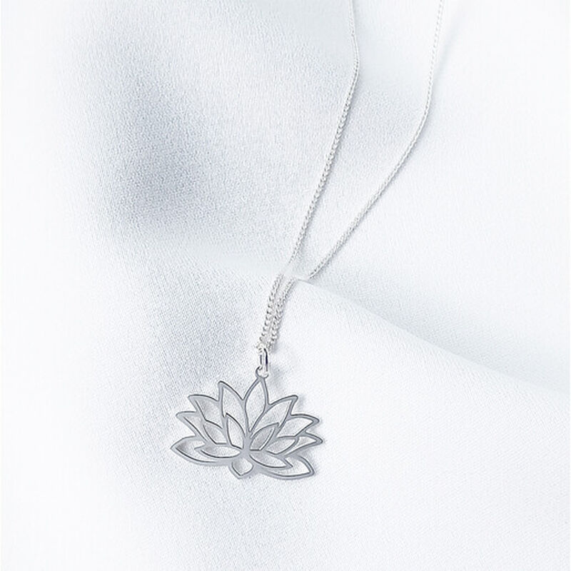 Dije Flor de Loto de Plata .925 con Cadena image number null