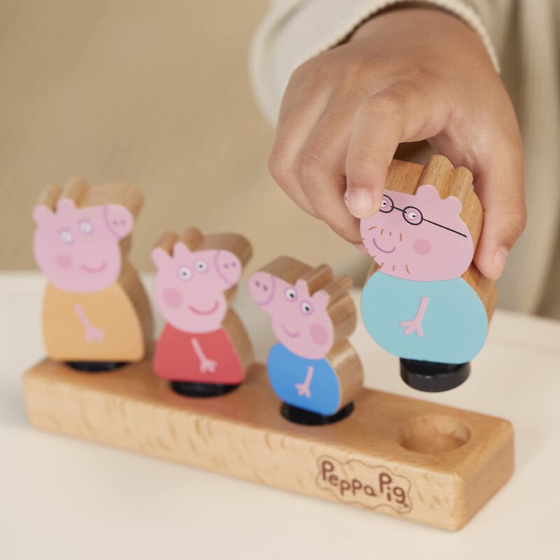 Figuras Familiares De Madera De Peppa Pig, Jugu... image number null
