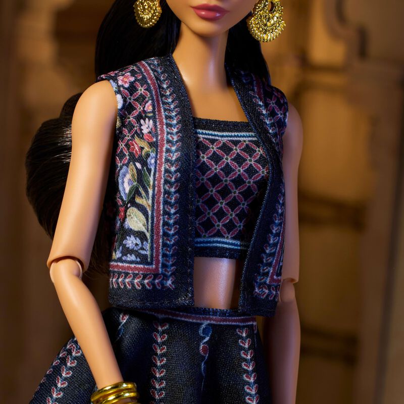 Mu&ntilde;eca Barbie Diwali Anita Dongre Festival Of L... image number null