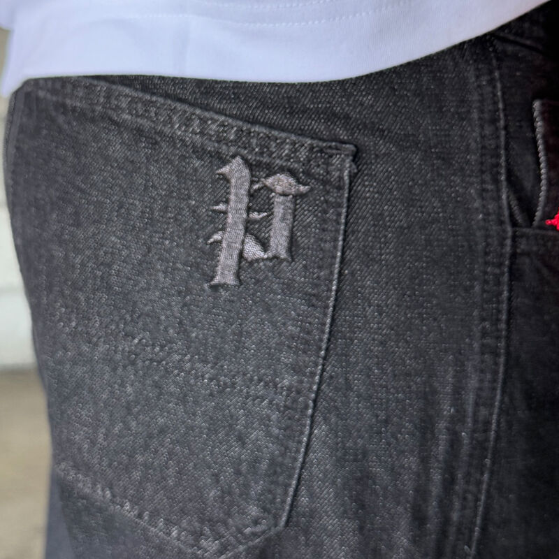 Jeans De Pierna Recta Color Negro image number null