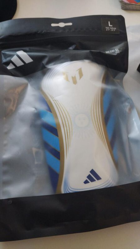Messi Club Espinilleras, Adidas,  Talla L, Para... image number null