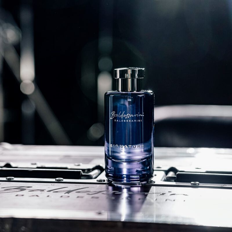 Perfume Baldessarini Signature Edt Spray 90 Ml ... image number null