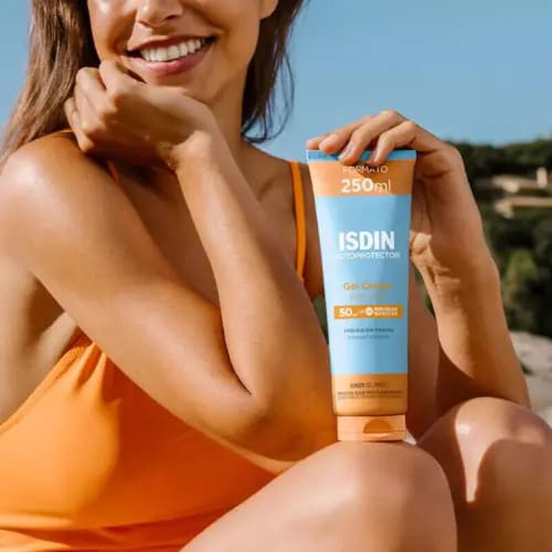 ISDIN GEL CREMA 50 SPF+250 ML image number null