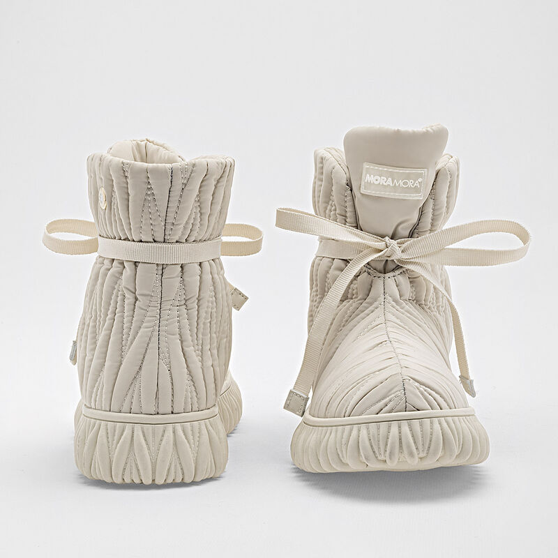 Moramora Bota con peluche para mujer latte image number null