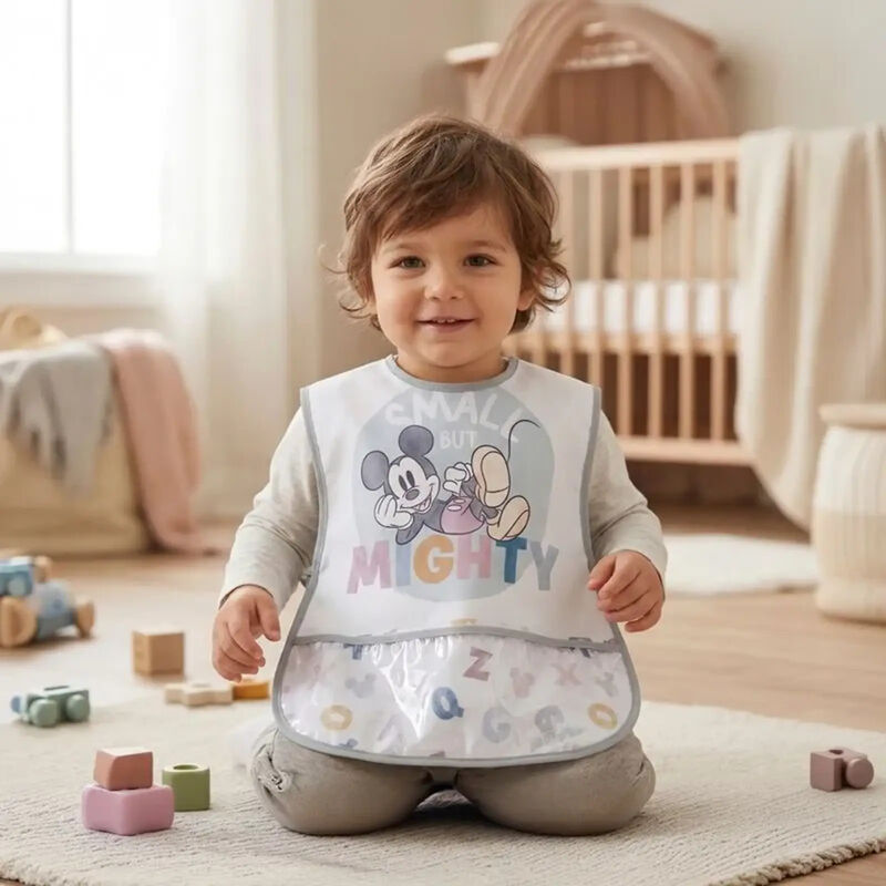 Bata Babero Bolsillo Impermeable Mickey Gris Co... image number null
