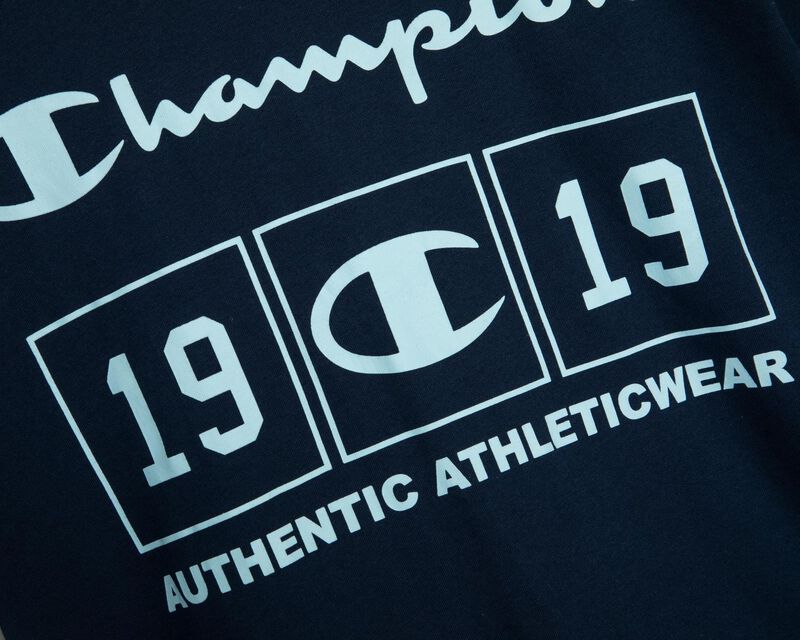 Playera Champion 19 C 19 Script Para Hombre image number null